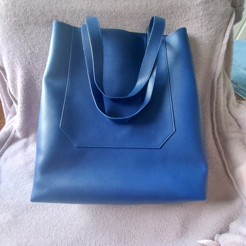 Sak fifth Avenue Large Tote Bag